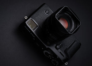 XF 35mm f1.4 – Squarehood