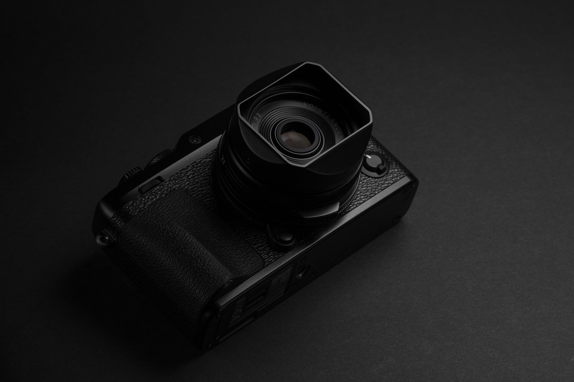 Voigtlander 27mm f2 18mm Black