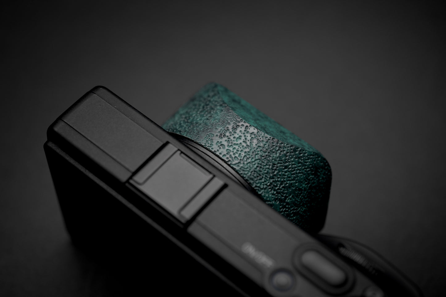 Ricoh GRIV V2 (Art Series)