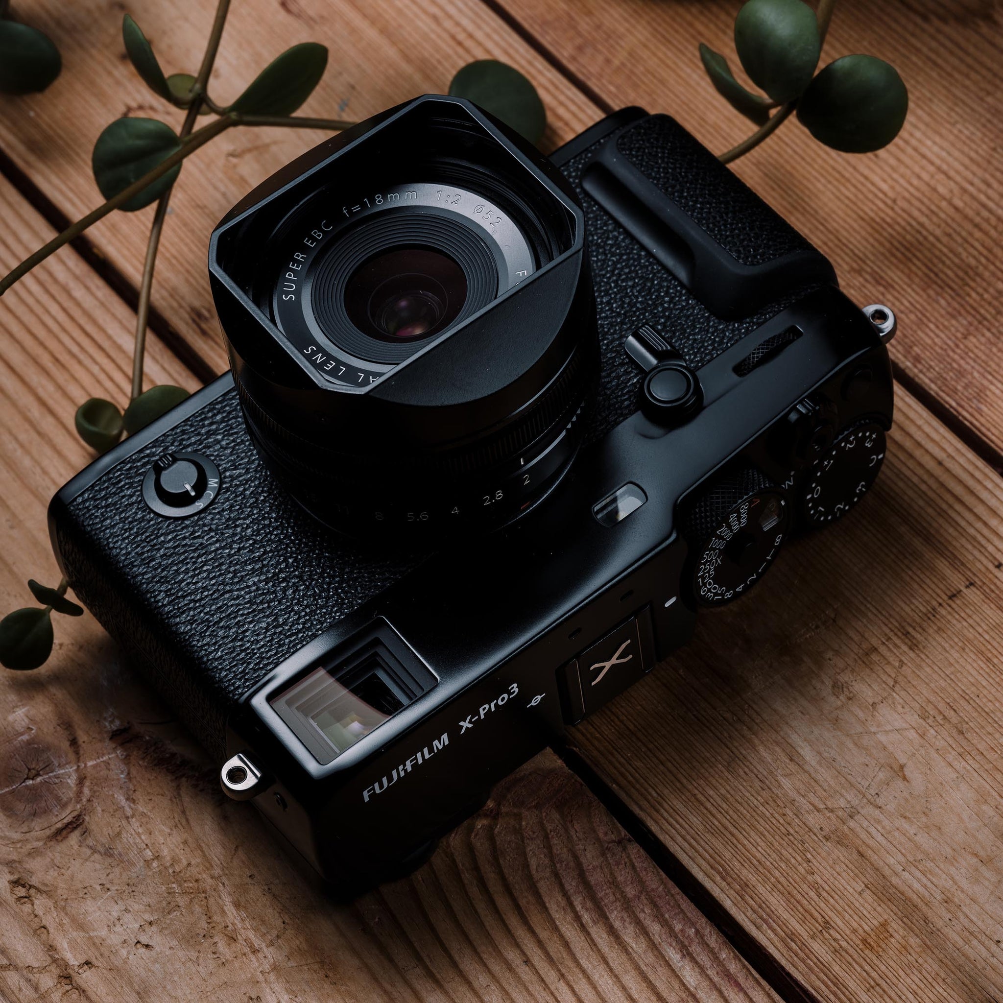 Squarehood for the Fujinon XF 18mm f2