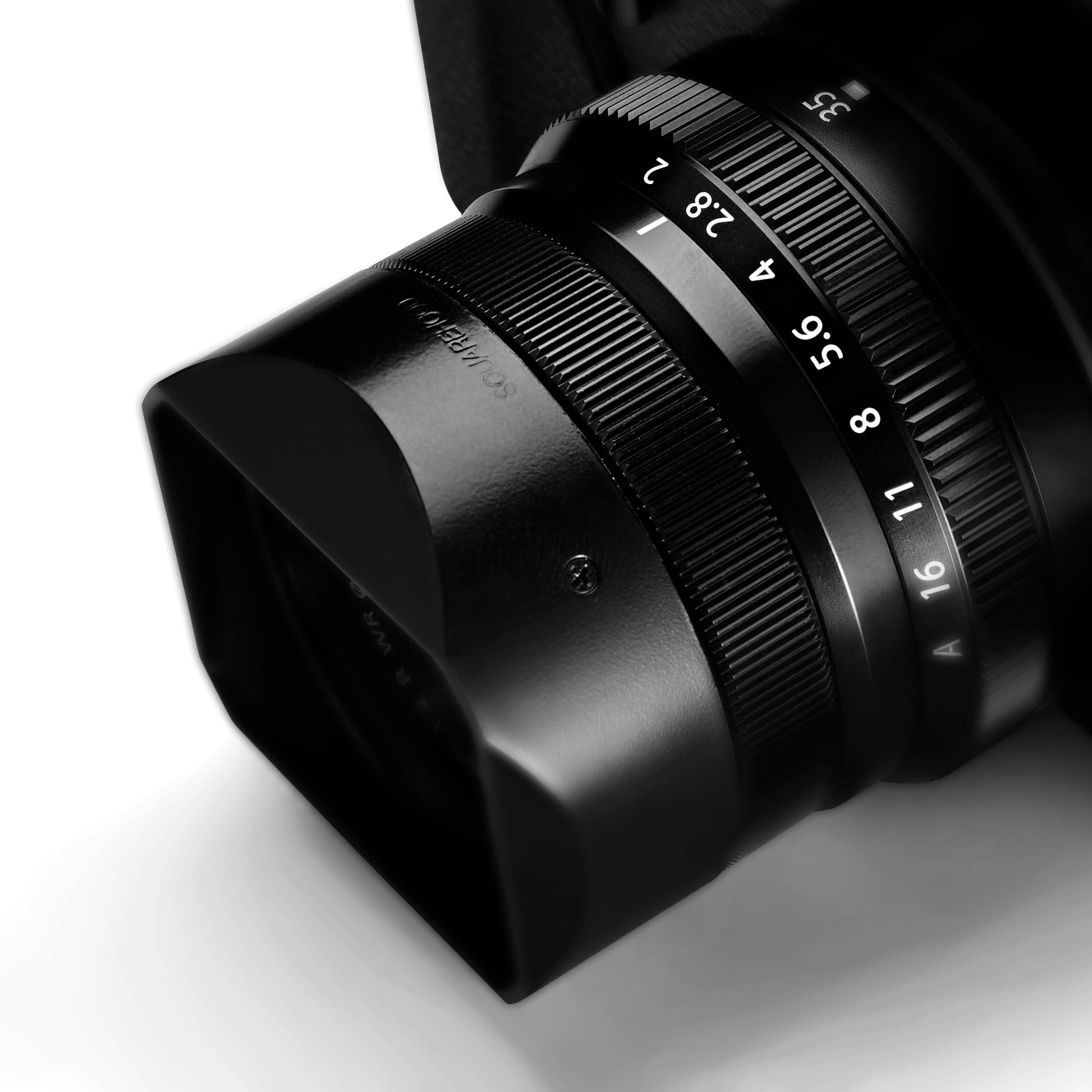 XF 23mm f2 XF 35mm f2 – Squarehood